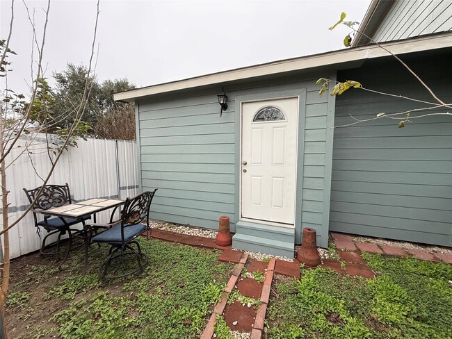 Building Photo - 3310 Vega