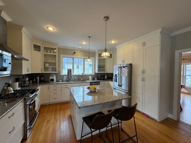 Foto del edificio - Waltham 3 bed 2.5 Bath