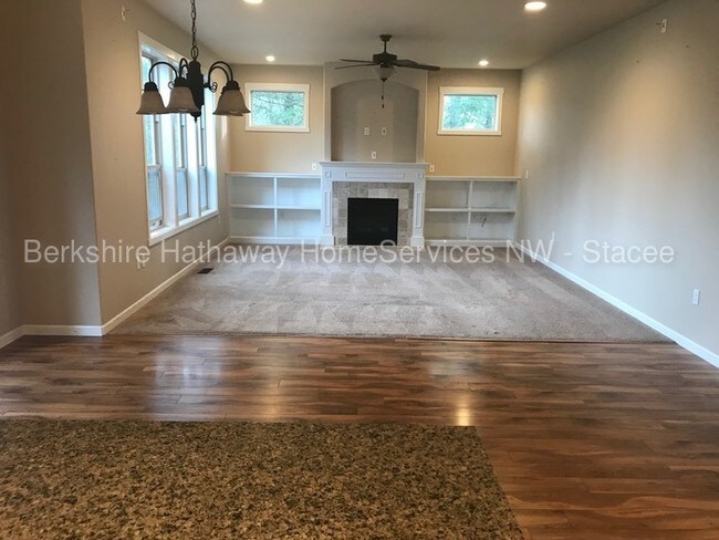 Building Photo - 2312 N 4th Way Ridgefield, WA 98642