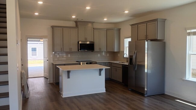 Building Photo - 203 Ensemble Blvd