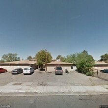 Building Photo - 541 Palomas Dr SE