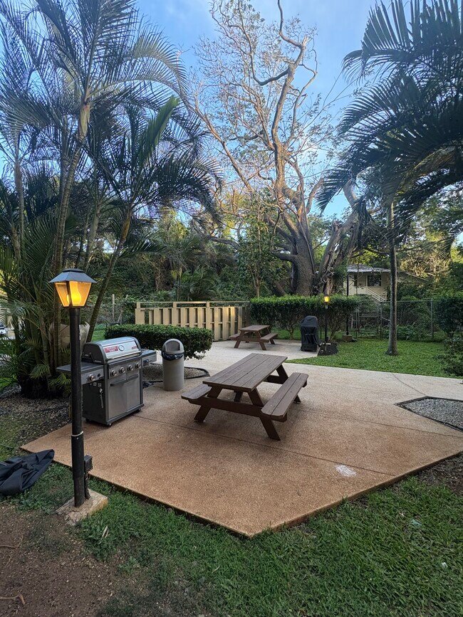 Building Photo - 55 S Judd St