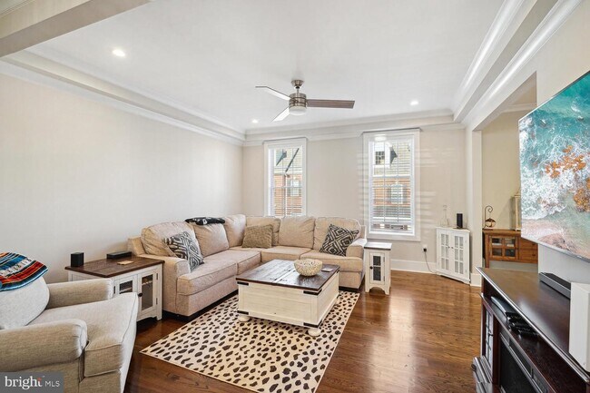 Building Photo - 1555 Rivertown Pl