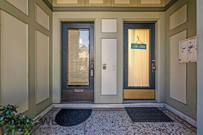 Foto del edificio - 1167 Green St