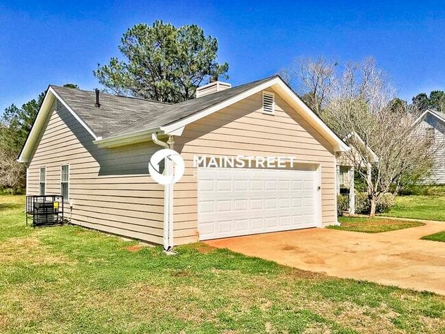 Foto del edificio - 3 Bedroom Pet-Friendly Home in Covington, ...