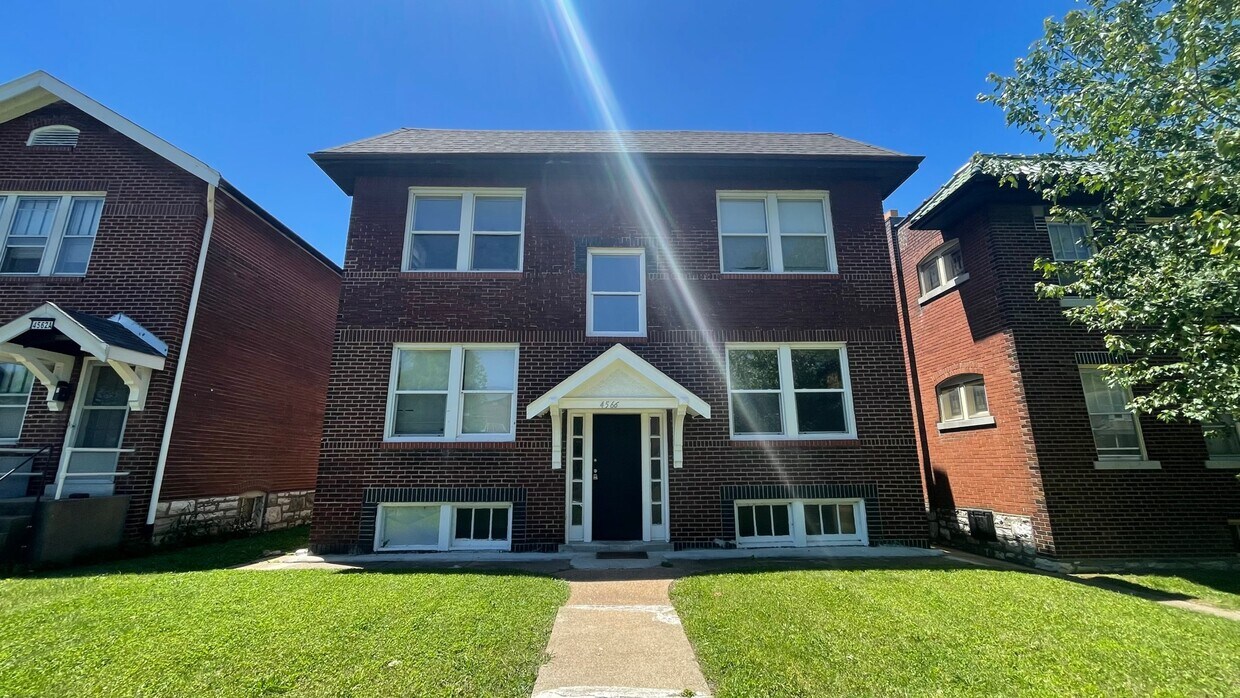 Foto principal - 4566 Loughborough Ave