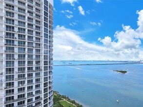 Building Photo - 1750 N Bayshore Dr