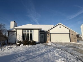 Building Photo - 10413 Kentfield Pl