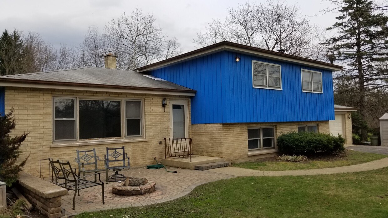 Foto principal - 29W730 North Ave