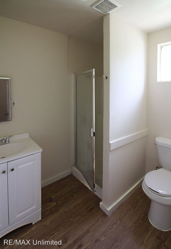 Building Photo - 438 S San Ignacio Ave