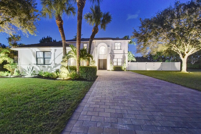 Building Photo - 6298 Sand Hills Cir