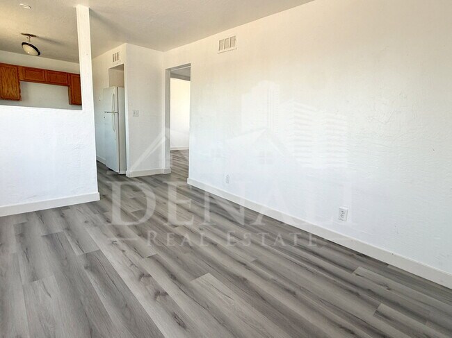 Foto del edificio - 1709 W Sherman St