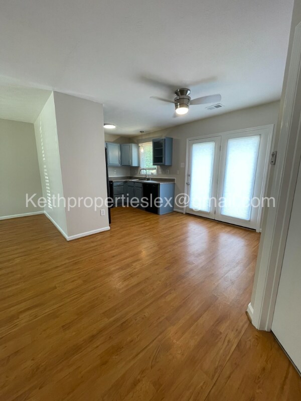 Building Photo - 2205 Overland Ct