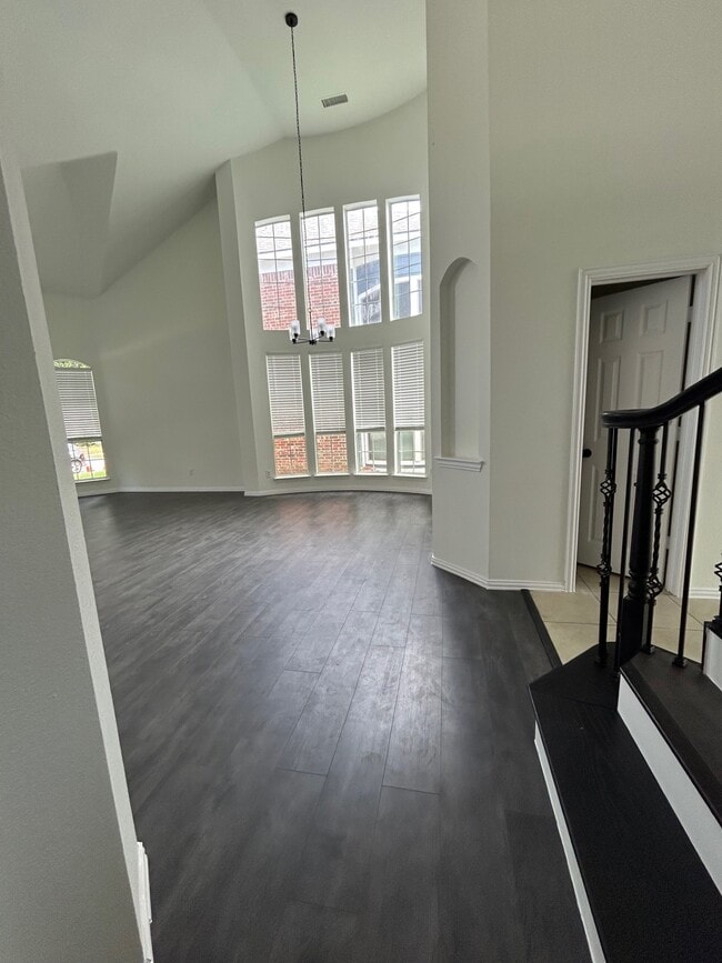 Building Photo - 412 Cypress Hill Dr