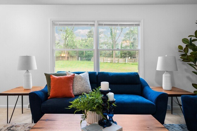 Foto del edificio - 3673 Pheasant Dr