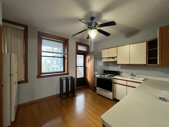Foto del edificio - 5203 N Wayne Ave