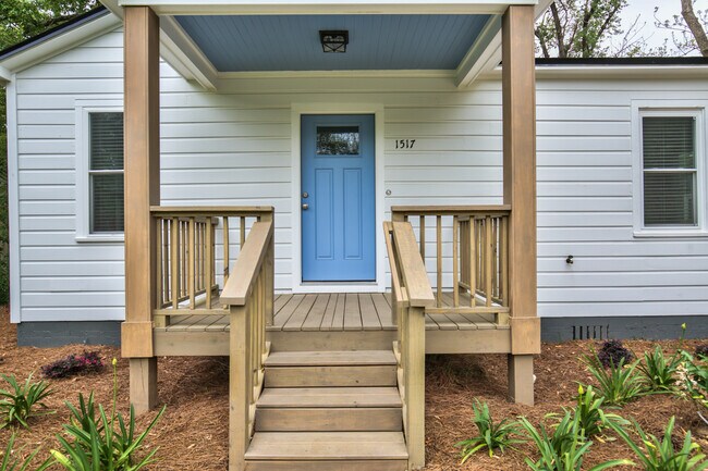 Traditional "haint blue" porch ceiling - 1517 Proctor St