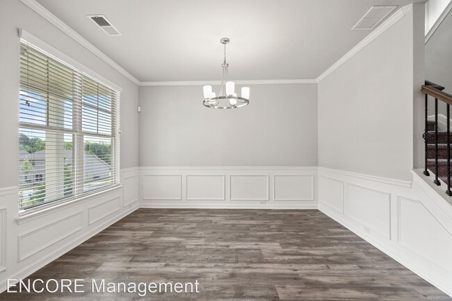 Building Photo - 4 br, 4 bath House - 2363 Bear Mountain St...