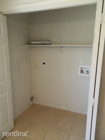 Building Photo - 3600 Littleleaf Dr