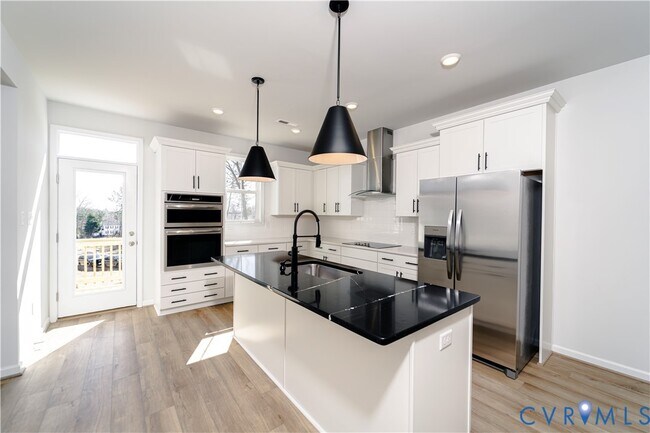 Foto del edificio - 212 Avenda Ln