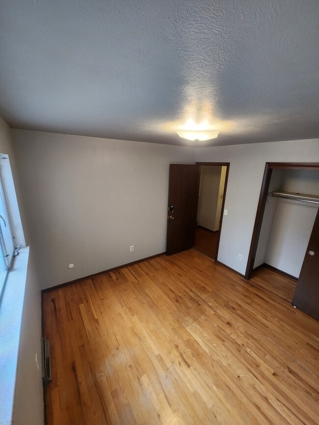 Building Photo - 1573 S Eaton St