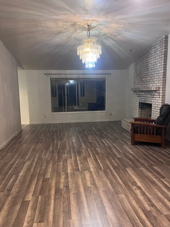 Living room upstairs - 319 NW Crescent Ave