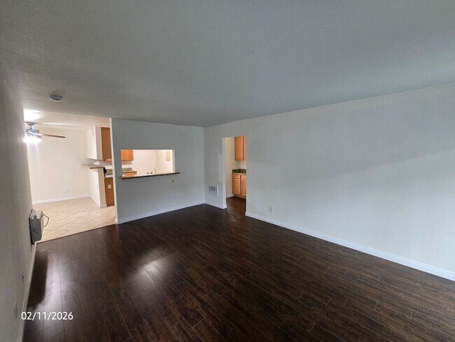 Foto del edificio - Monterey Villas: Lower 2 Bedroom 2 Bath Condo