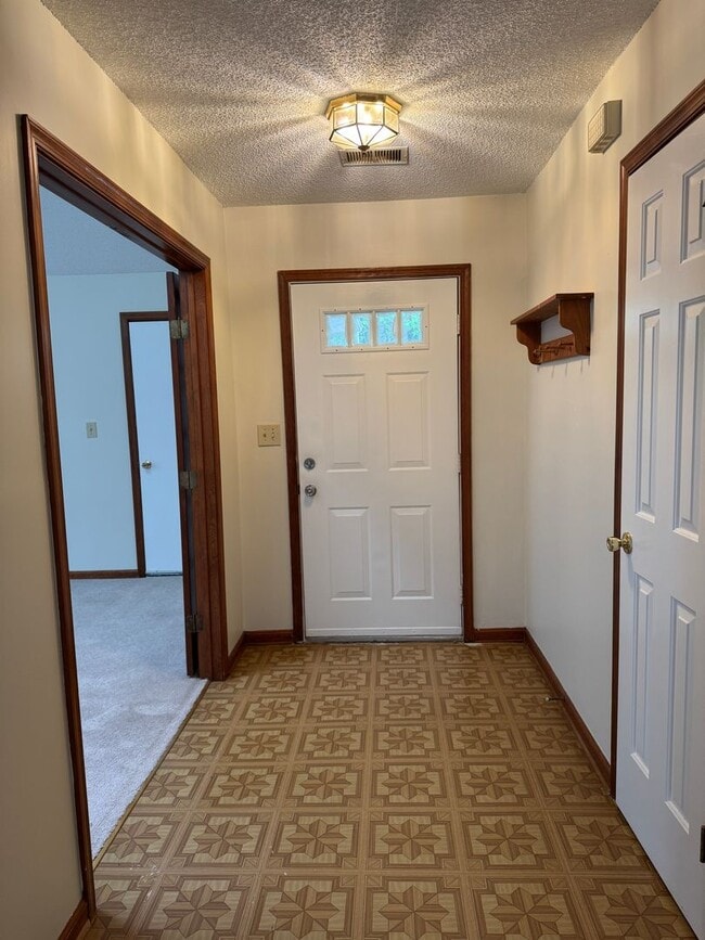 Building Photo - 3069 Barberry Ln