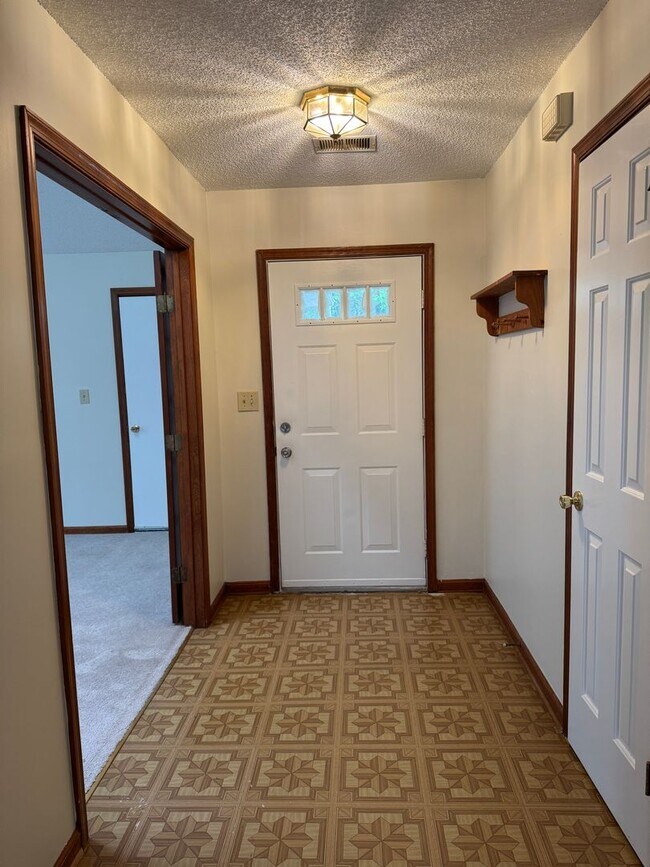 Foto del edificio - 3069 Barberry Ln