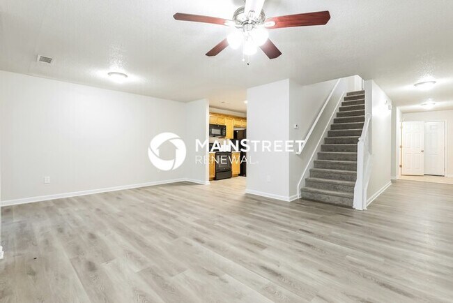 Foto del edificio - 3 Bedroom Pet-Friendly Home in Union City, GA with Main Street Renewal