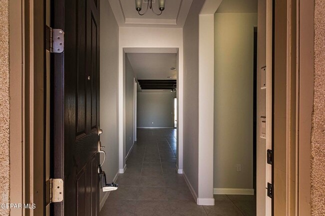 Building Photo - 804 Via Glorieta
