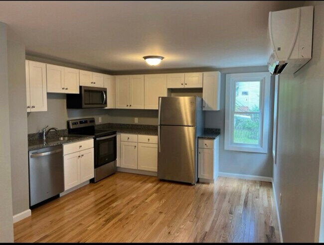 Building Photo - 72-74 3rd St