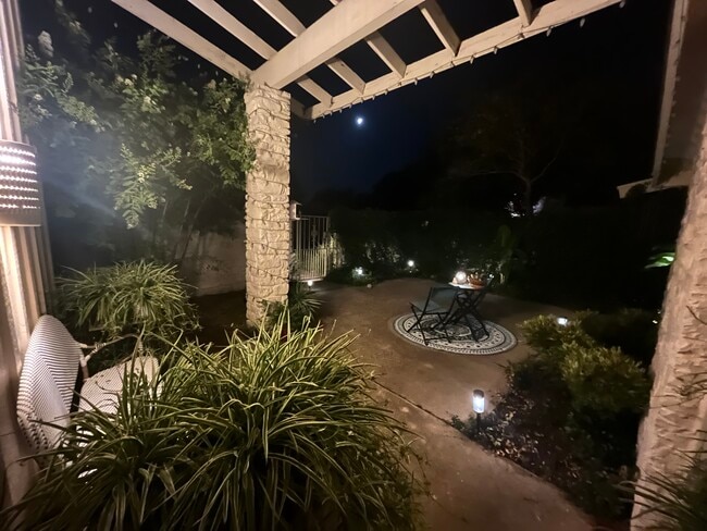 Building Photo - 4804 Greystone Dr