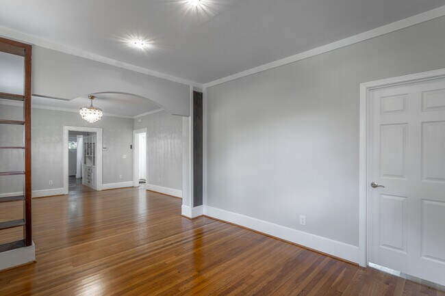 Foto del edificio - 2511 Oak St