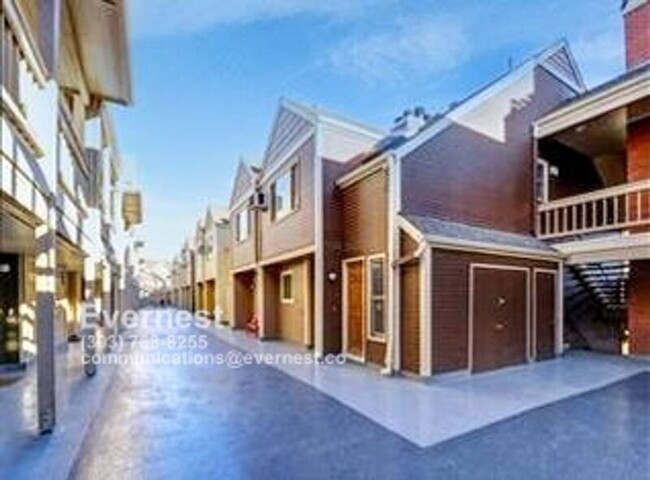 Foto del edificio - 2201 Pearl St