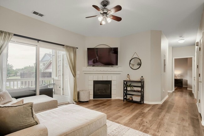 Building Photo - 3580 Boulder Cir
