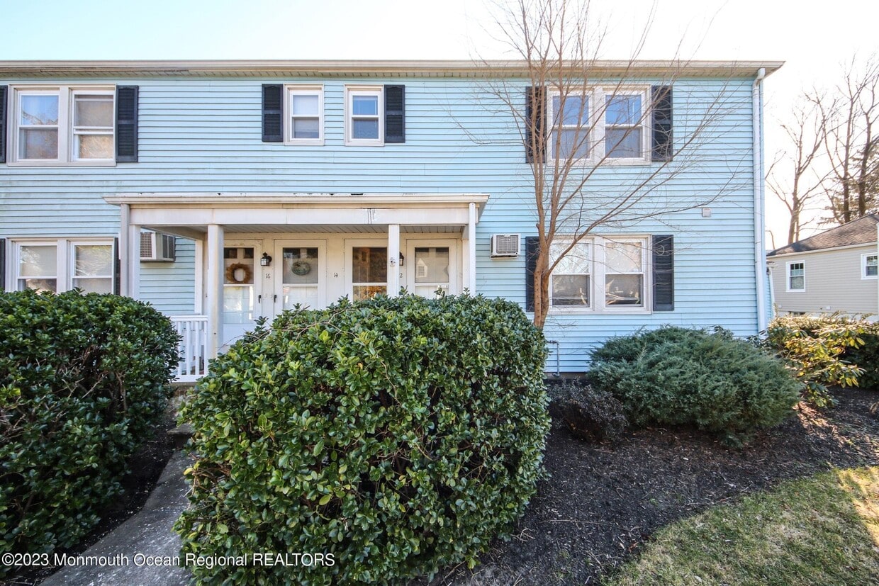 Primary Photo - 14 Oldfield Pl