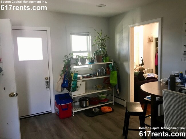 Photo - 7 Quincy St Apartment