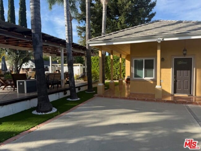 Foto del edificio - 6231 Royer Ave