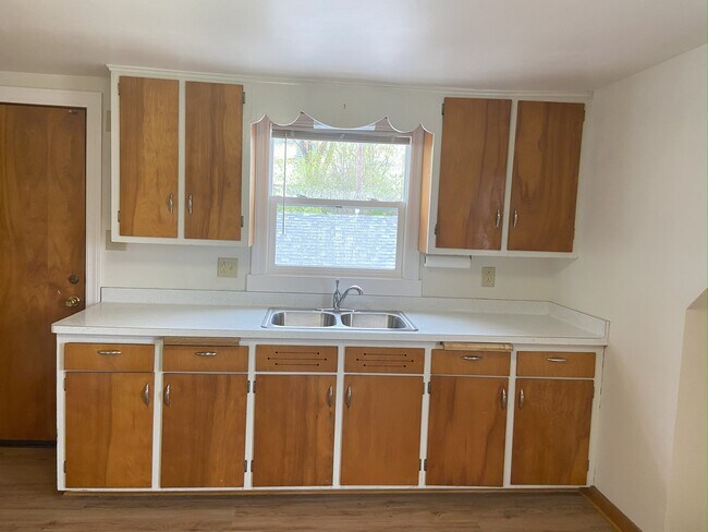 Foto del edificio - 254 Edgewood Ln