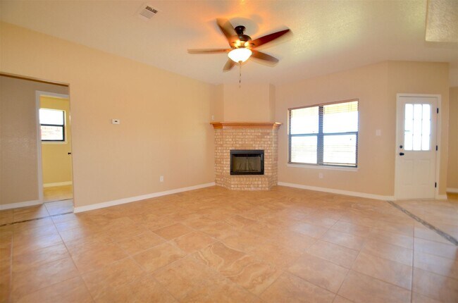 Foto del edificio - Home In Great Condition