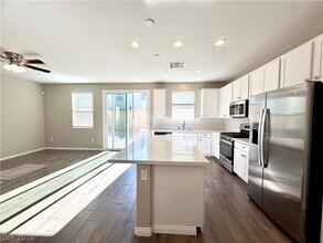 Building Photo - 5039 Tranquil Vw St