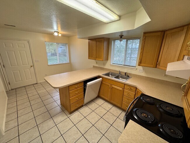 Foto del edificio - 905 W 350 N