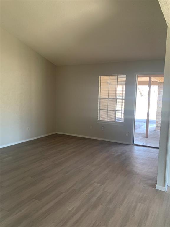 Foto del edificio - 7701 Croftwood Dr