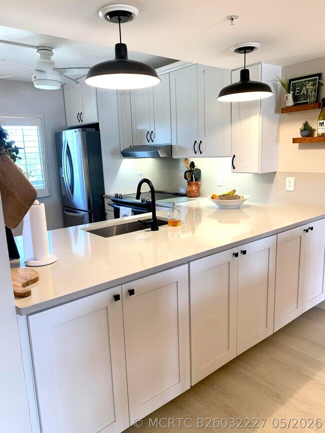 Foto del edificio - 1401 Tidal Pointe Blvd