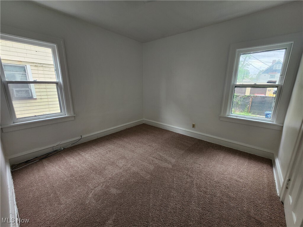 820 Helmsdale Rd Cleveland Heights, OH 44112 – photo 4