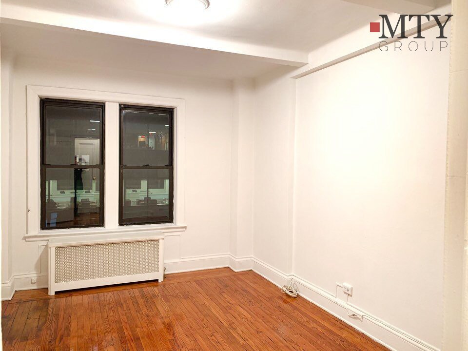 Primary Photo - 155 E 52nd St