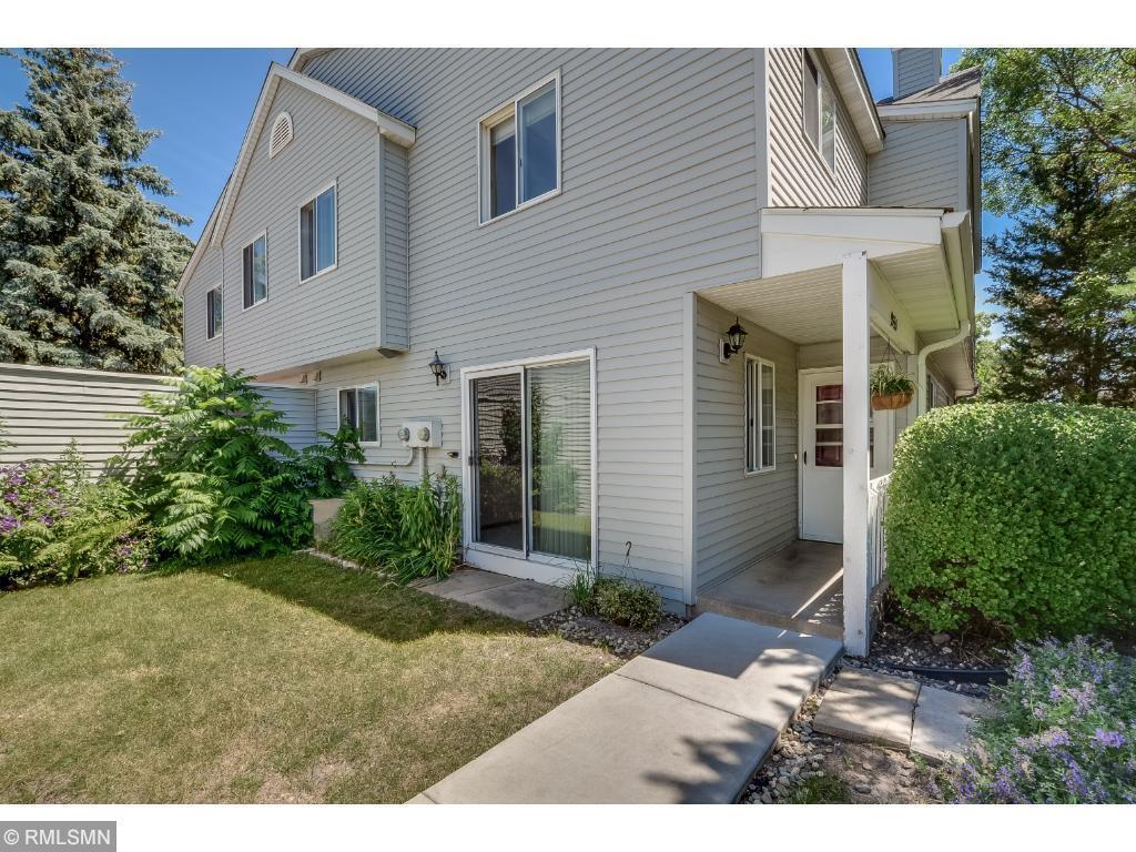 9353 Polaris Ln N, Maple Grove, MN 55369 Townhome Rentals in Maple