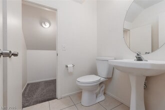 Building Photo - 6042 Highland Gardens Dr