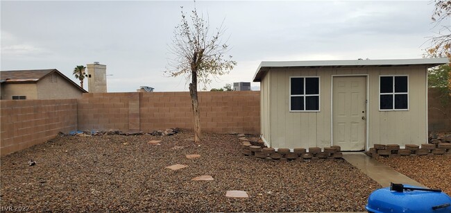 Building Photo - 831 Bergamont Dr